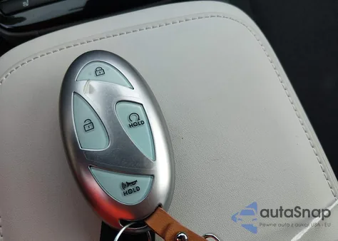 2025 Hyundai Ioniq 5 Se Standard Range z USA, uszkodzony, nr VIN 7YAKM4DB4SY037193